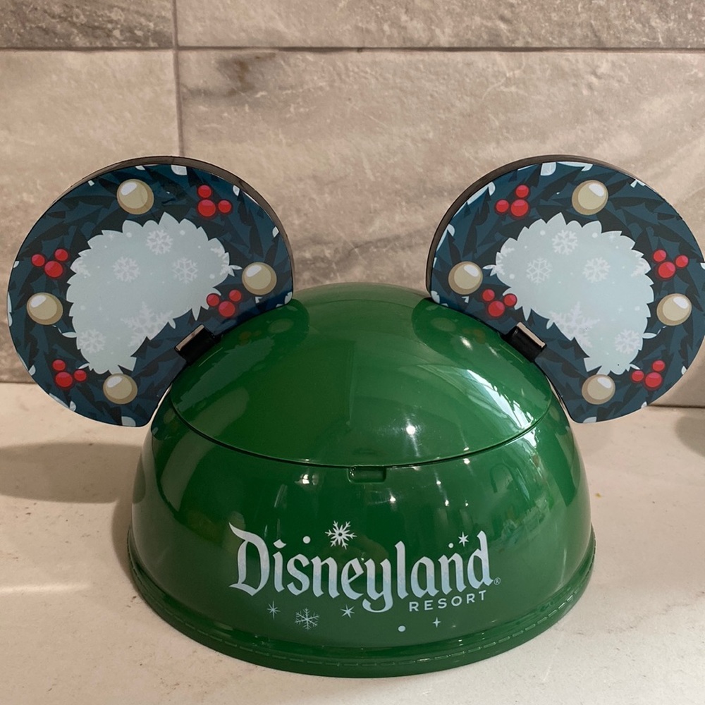 Mickey Mouse wreath ear bowl